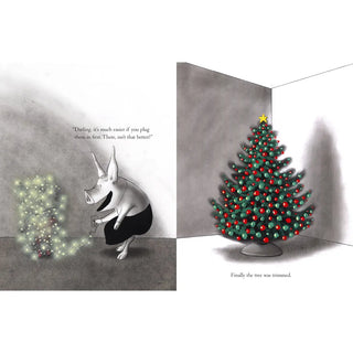 Olivia Helps with Christmas Board Book