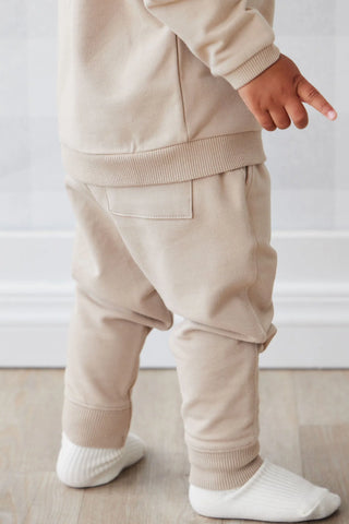 Track Pant in Fawn